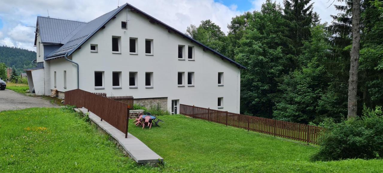 Chata Tesla Smržovka エクステリア 写真